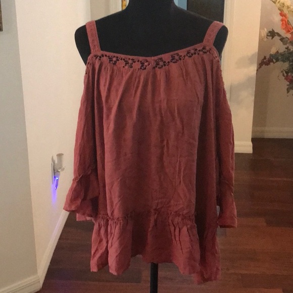 Top - Picture 1 of 2